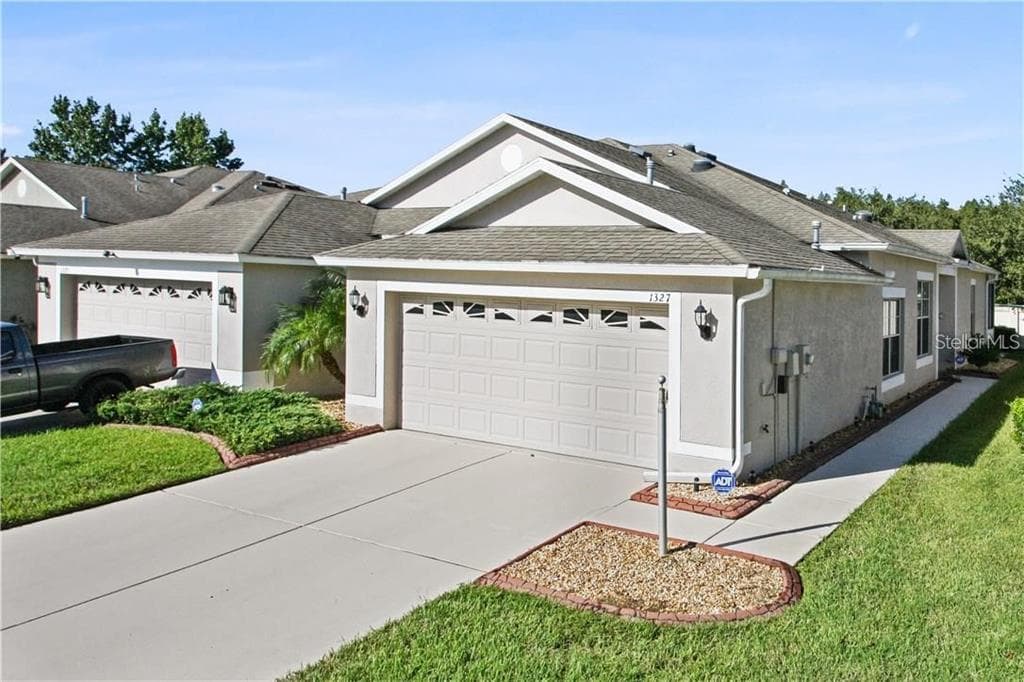 1327 AMBRIDGE DRIVE WESLEY CHAPEL, FL 33543