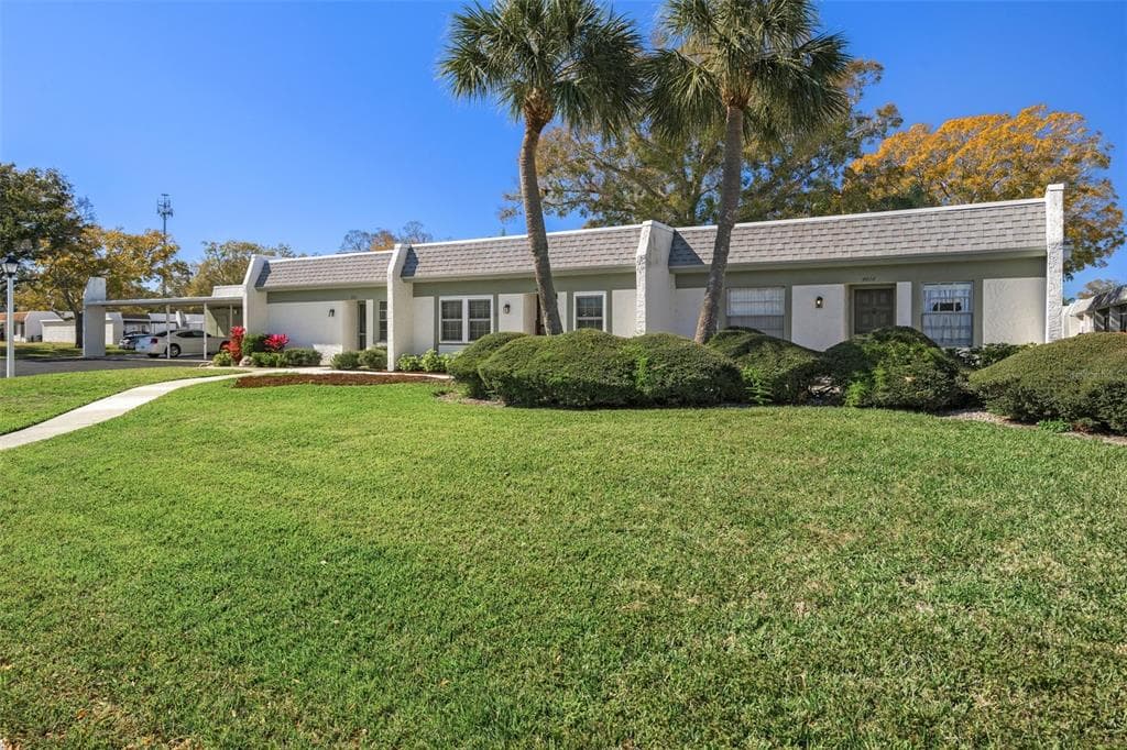 4610 LAKE VILLA DRIVE UNIT 4610 CLEARWATER, FL 33762
