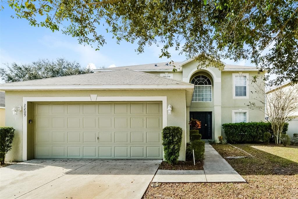 2209 NICOLLETT WAY LEESBURG, FL 34748