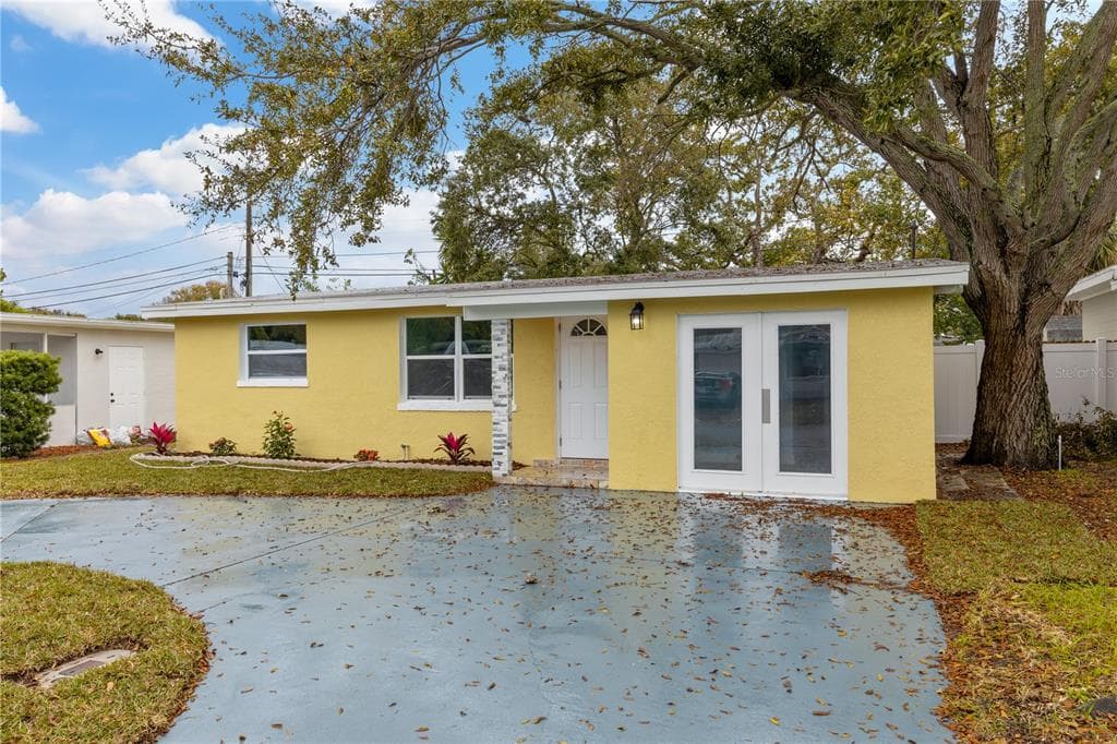 10578 117TH DRIVE LARGO, FL 33773