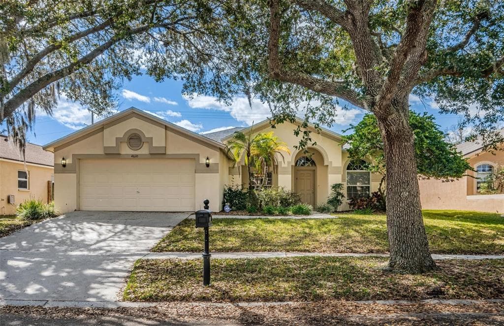 4610 PORTOBELLO CIRCLE VALRICO, FL 33596