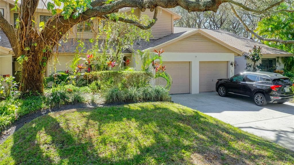 1869 WHISPERING WAY TARPON SPRINGS, FL 34689