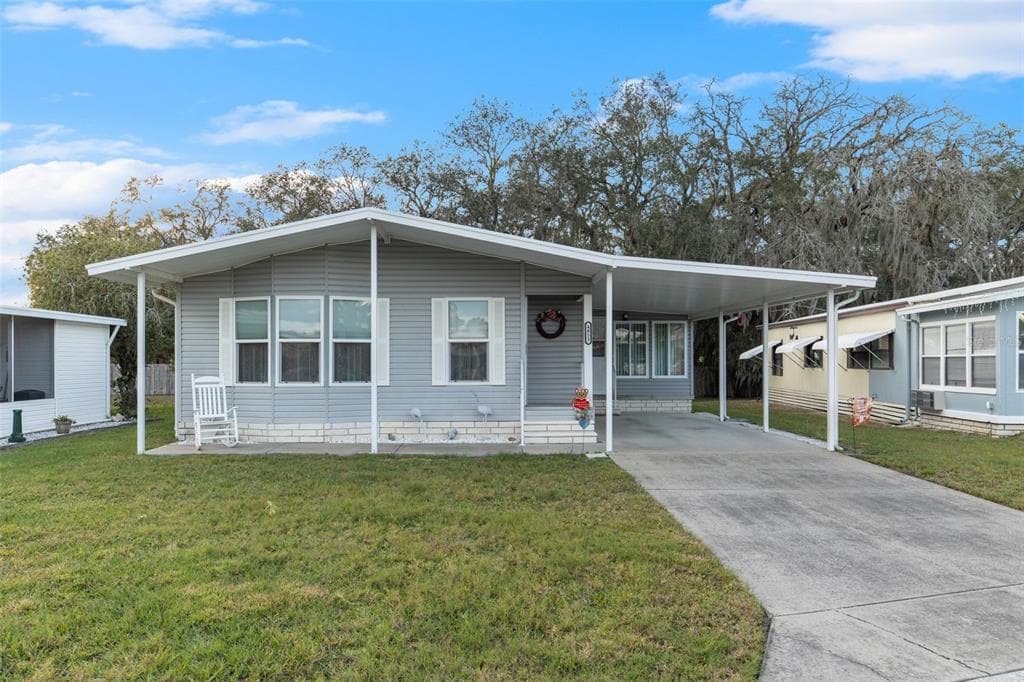 4853 BLANCO DRIVE ZEPHYRHILLS, FL 33541