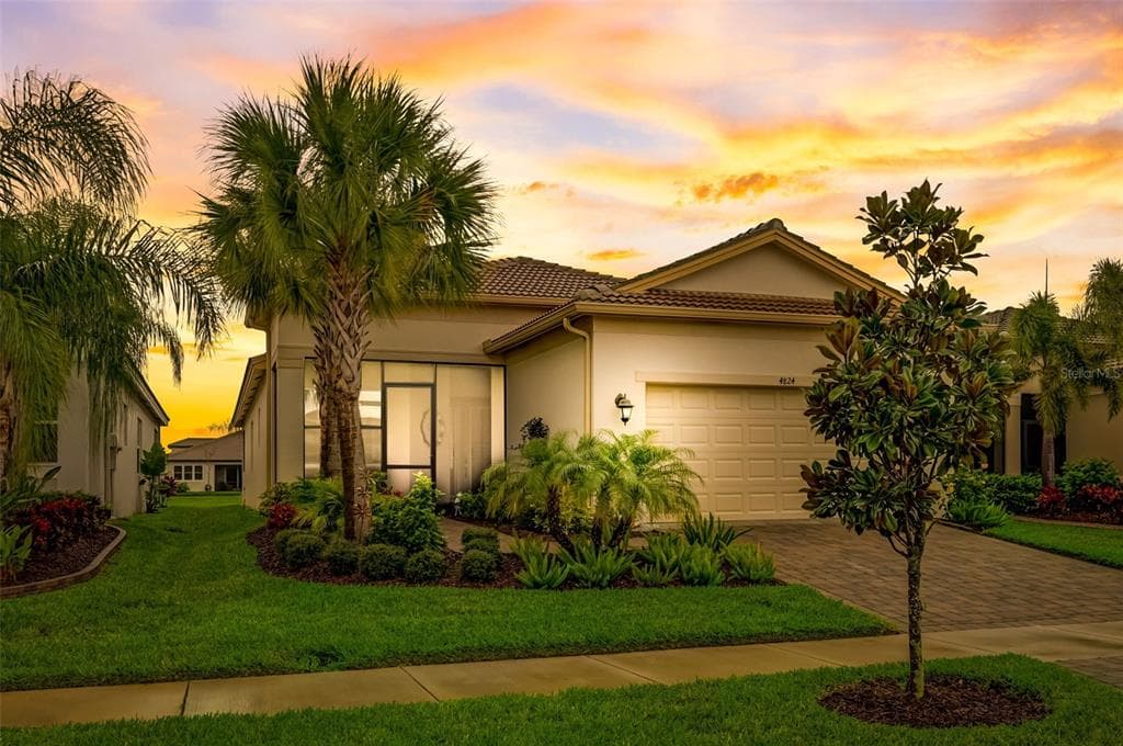 4824 SEVILLA SHORES DRIVE WIMAUMA, FL 33598