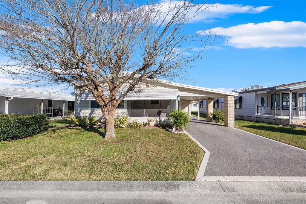 3848 DAMIAN DRIVE ZEPHYRHILLS, FL 33541