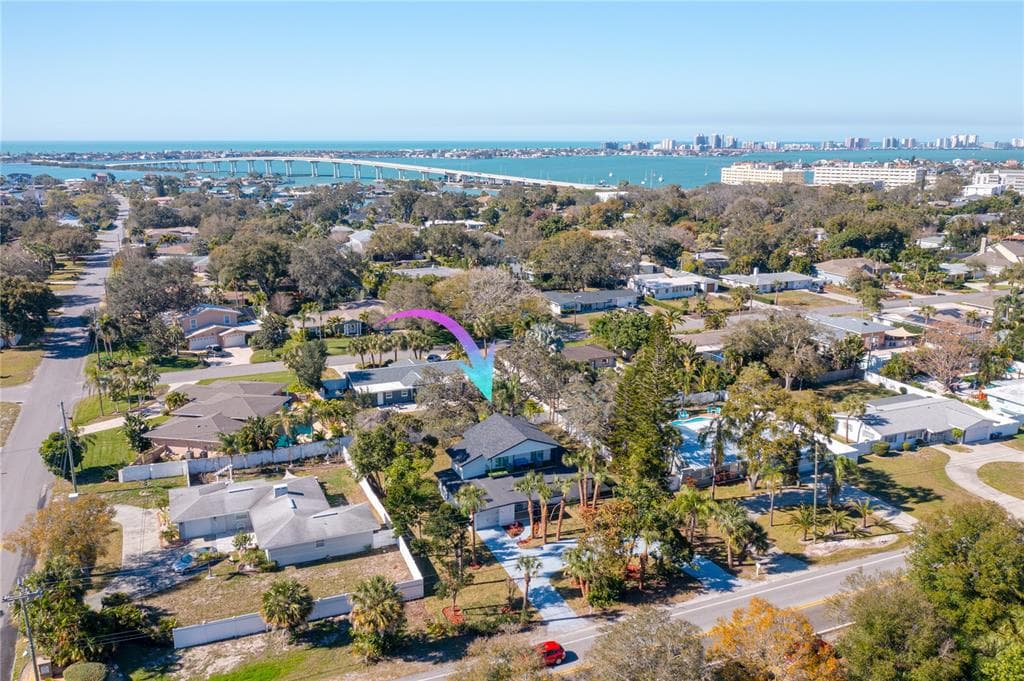 134 INDIAN ROCKS ROAD S BELLEAIR BLUFFS, FL 33770