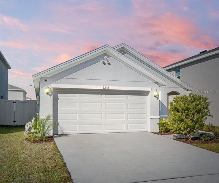 12115 LILY MAGNOLIA LANE RIVERVIEW, FL 33569