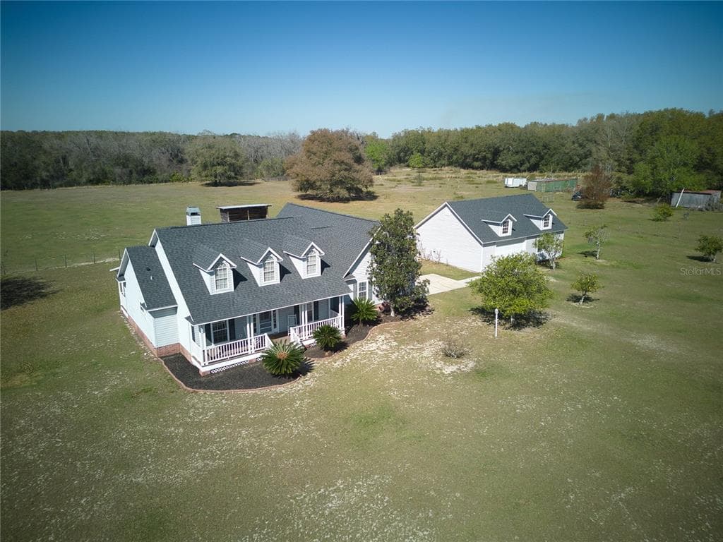 4801 LAKE PICKETT DRIVE GROVELAND, FL 34736