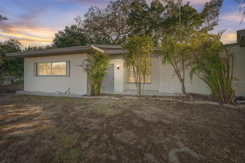 1261 BELLEAIR ROAD CLEARWATER, FL 33756