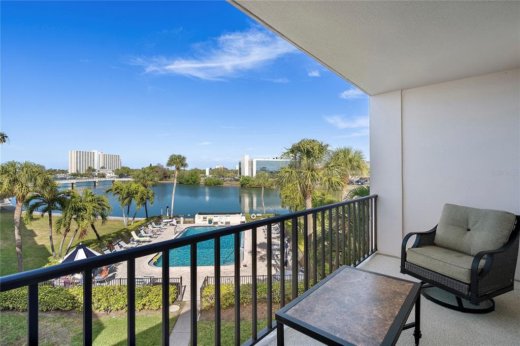 7401 BAY ISLAND DRIVE S UNIT 329 SOUTH PASADENA, FL 33707