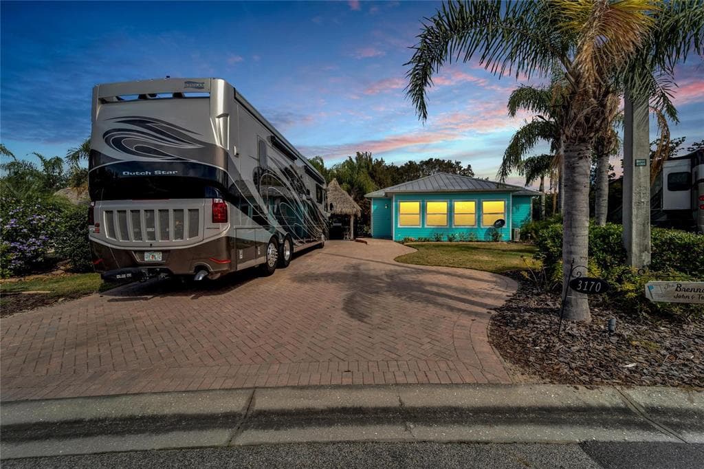 3170 GREAT HERON LOOP POLK CITY, FL 33868