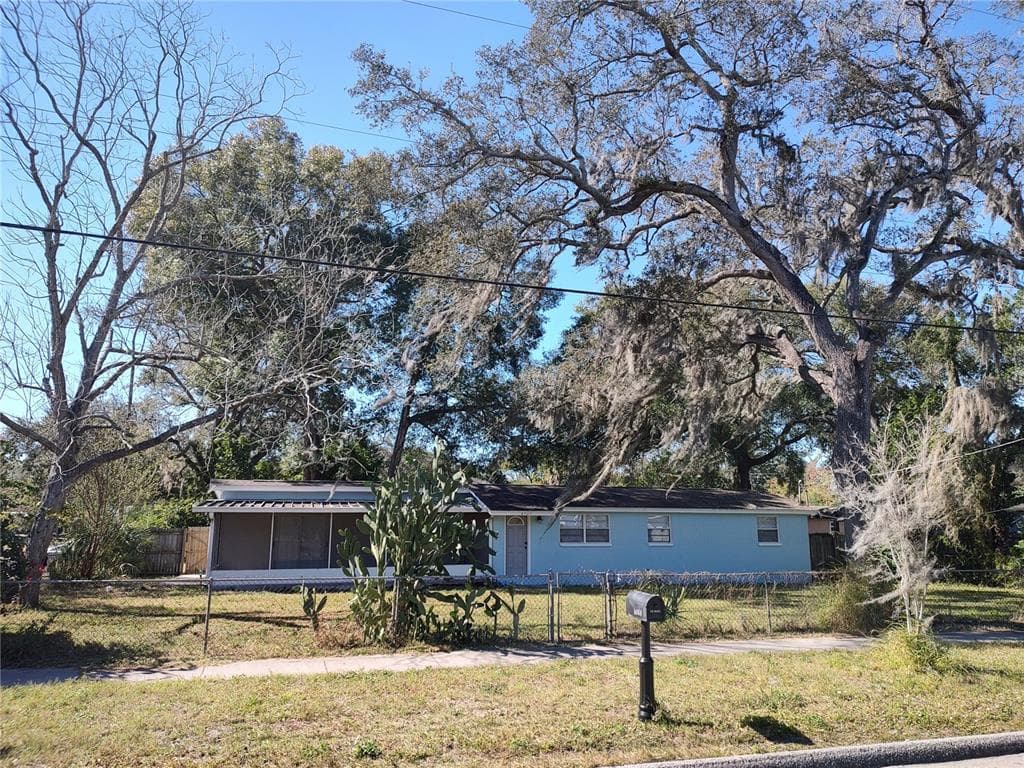 8502 N 20TH STREET TAMPA, FL 33604