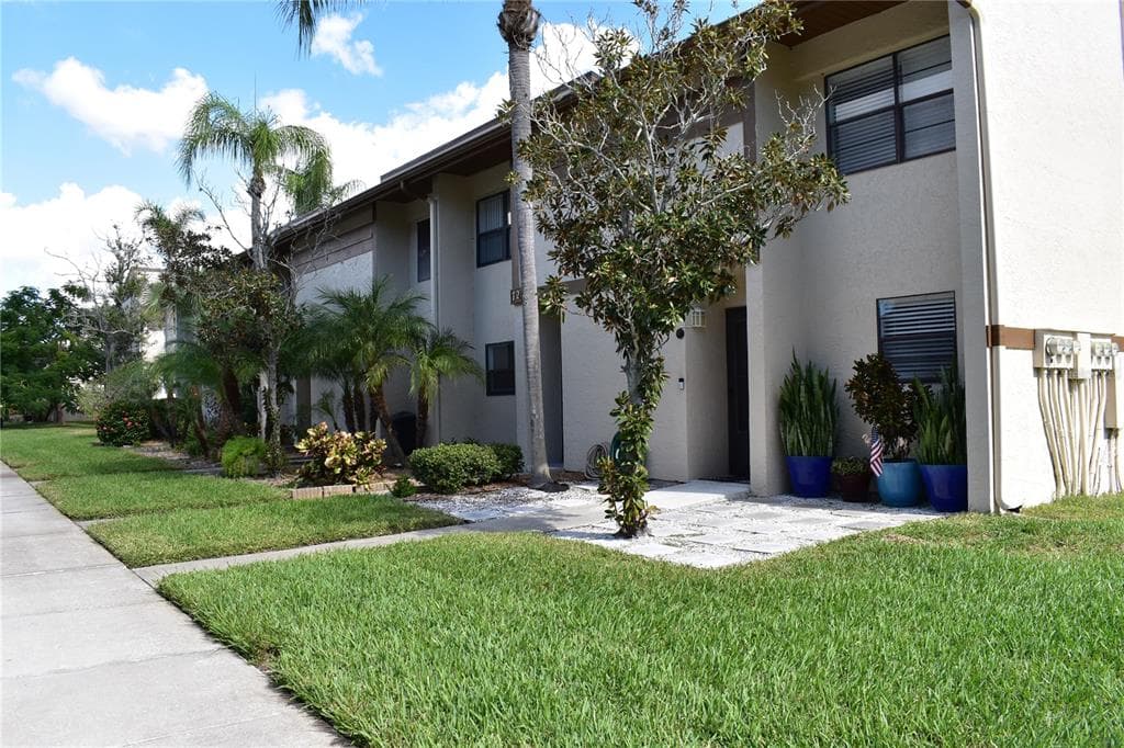 9209 SEMINOLE BOULEVARD UNIT 72 SEMINOLE, FL 33772