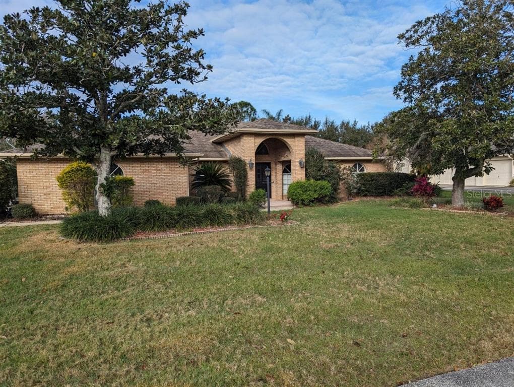 72 SPRING LAKE DRIVE DEBARY, FL 32713