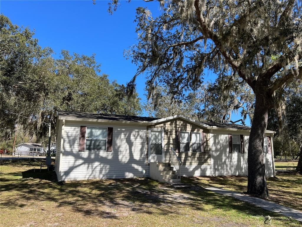 5485 S BLUE DOLPHIN WAY FLORAL CITY, FL 34436