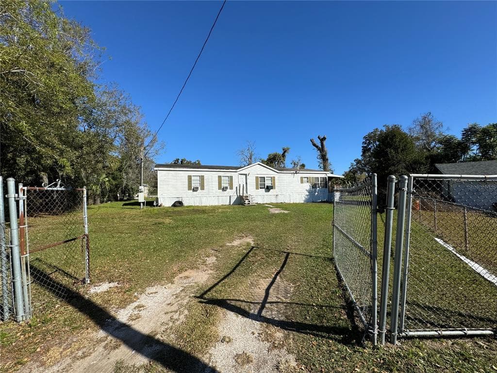 4025 HAMMOCK PLACE UNIT 76 MULBERRY, FL 33860