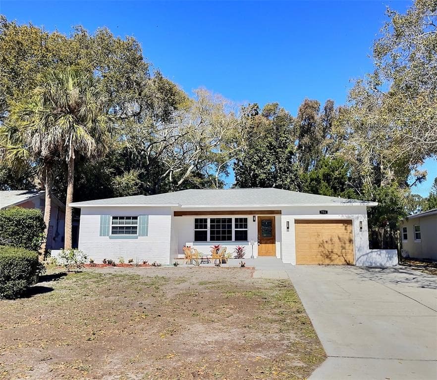 751 64TH AVENUE S ST PETERSBURG, FL 33705