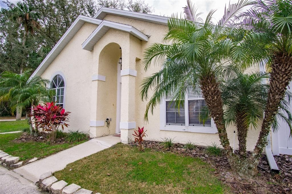 200 PANORAMA DRIVE WINTER SPRINGS, FL 32708