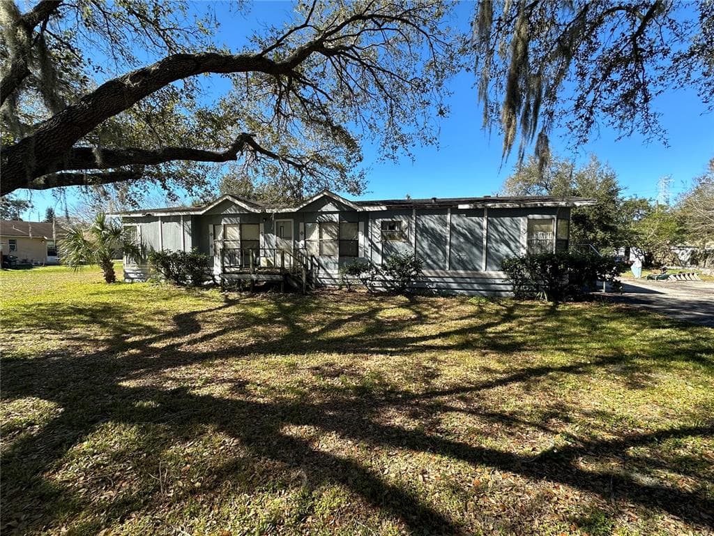 10407 ALMA STREET GIBSONTON, FL 33534