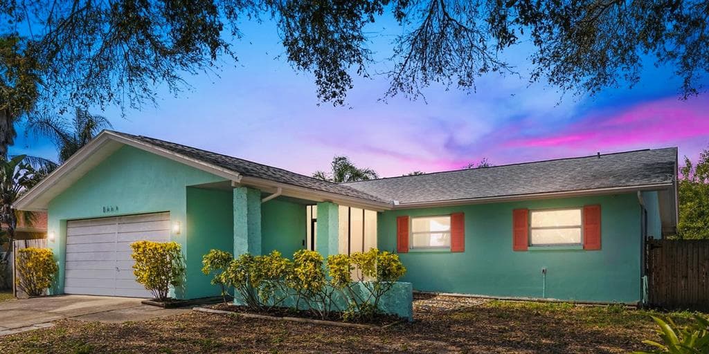 1330 AMBERLEA DRIVE E DUNEDIN, FL 34698
