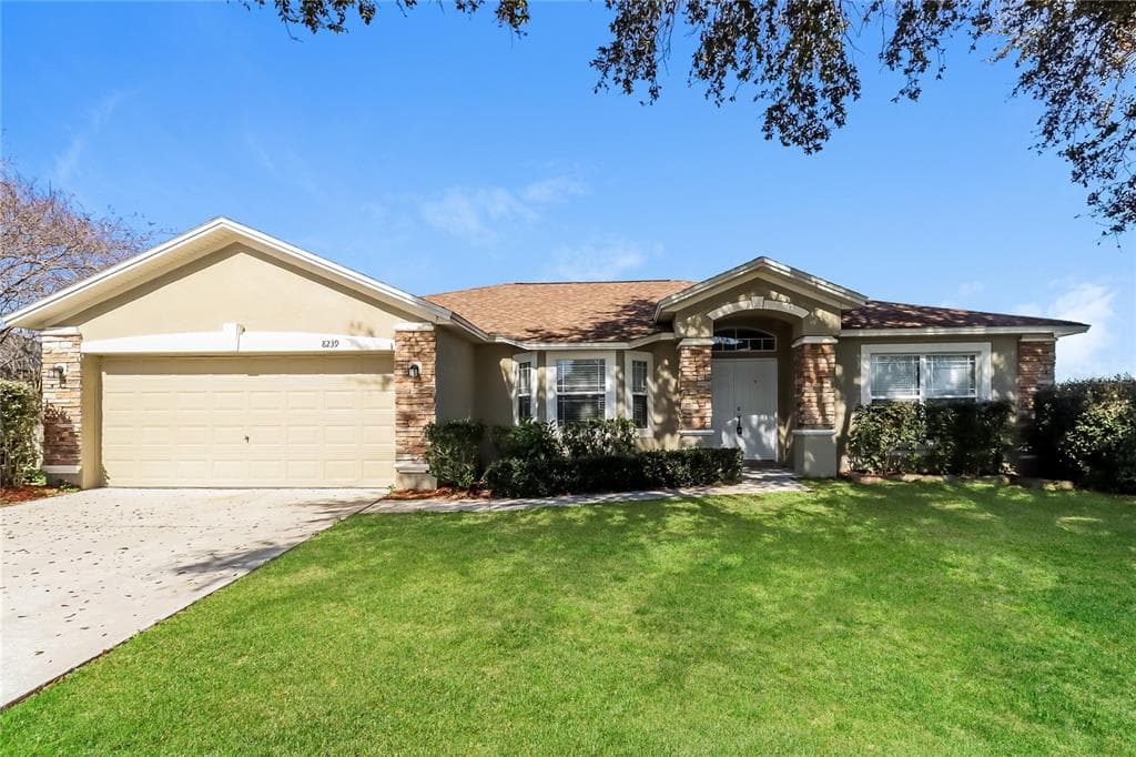 8239 WESTMONT TERRACE DRIVE LAKELAND, FL 33810