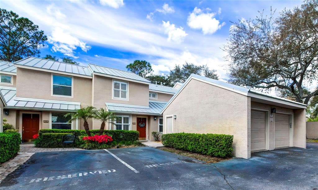 13018 LORNA PLACE TAMPA, FL 33618