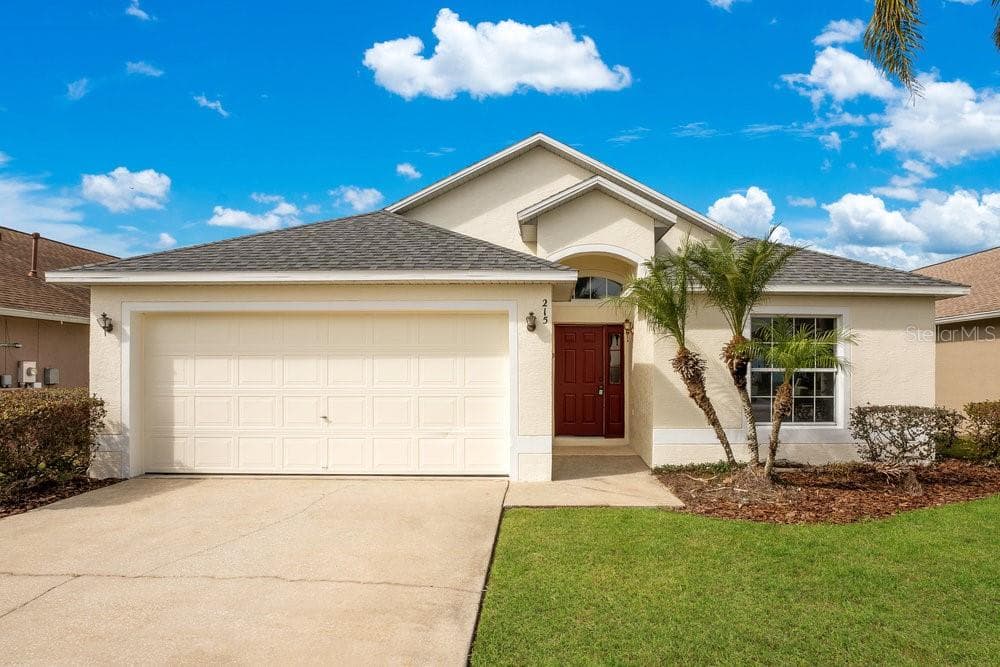 215 TIVOLI CIRCLE DAVENPORT, FL 33837