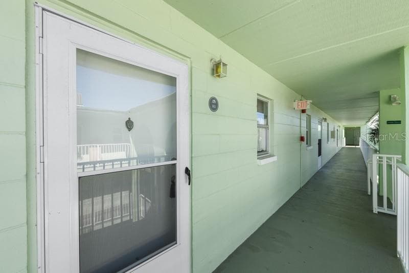 464 N PAULA DRIVE UNIT 302 DUNEDIN, FL 34698
