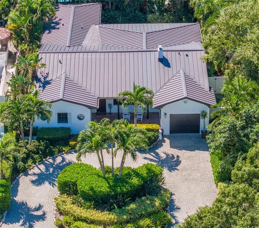 289 CATALAN BOULEVARD NE ST PETERSBURG, FL 33704