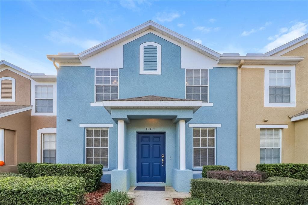 1203 BARONSCOURT DRIVE WESLEY CHAPEL, FL 33543