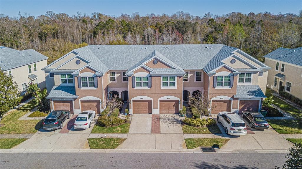 26633 CASTLEVIEW WAY WESLEY CHAPEL, FL 33544