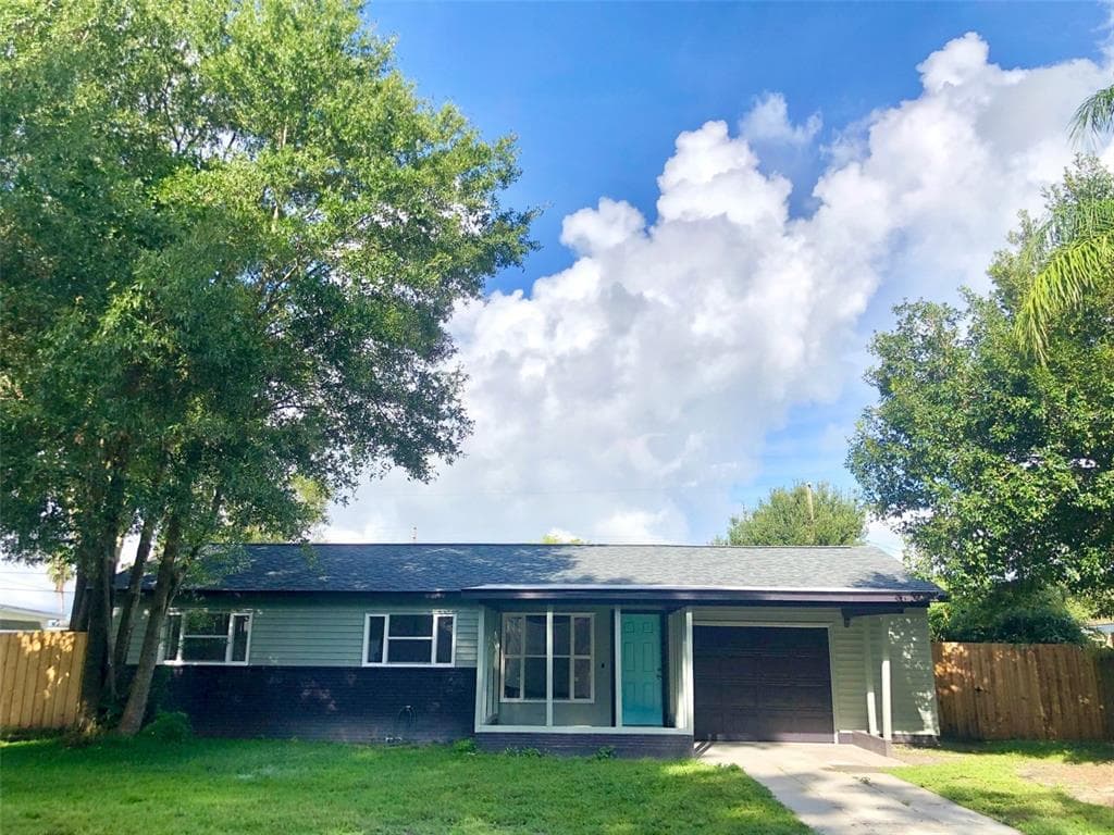 6600 ORCHARD DRIVE N ST PETERSBURG, FL 33702