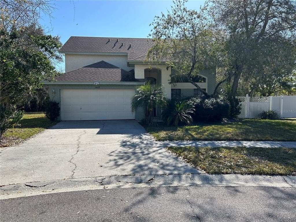 8802 FIELDFLOWER LANE TAMPA, FL 33635