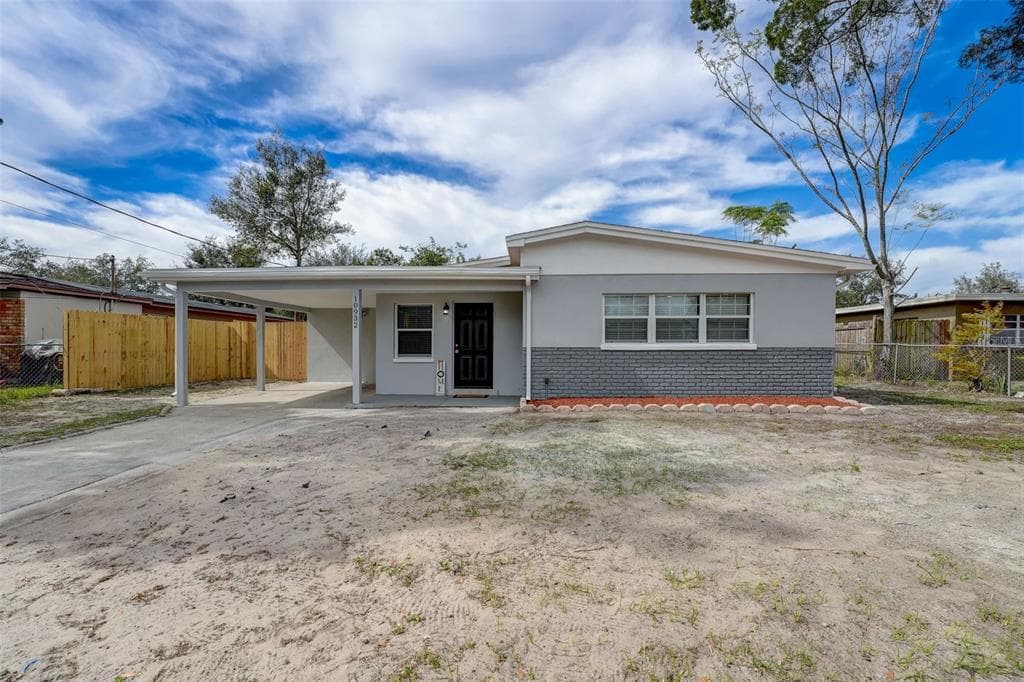 10932 N LANTANA AVENUE TAMPA, FL 33612