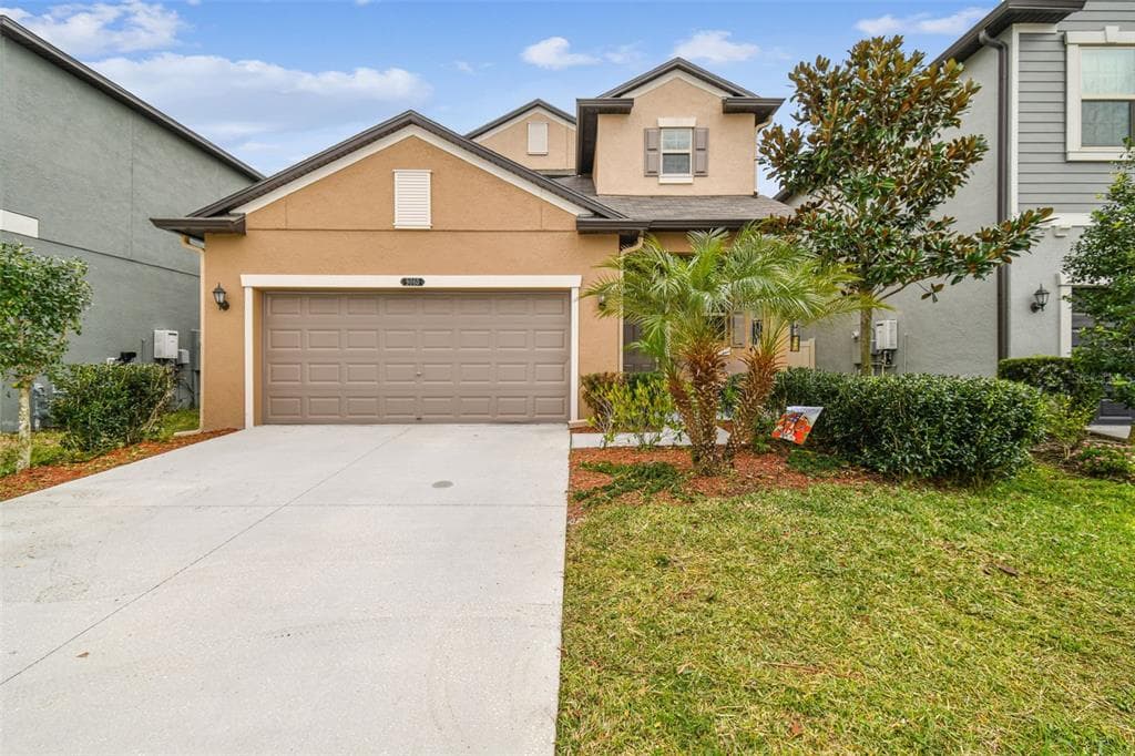 9060 PLEASANT WOODS DRIVE LAND O LAKES, FL 34637