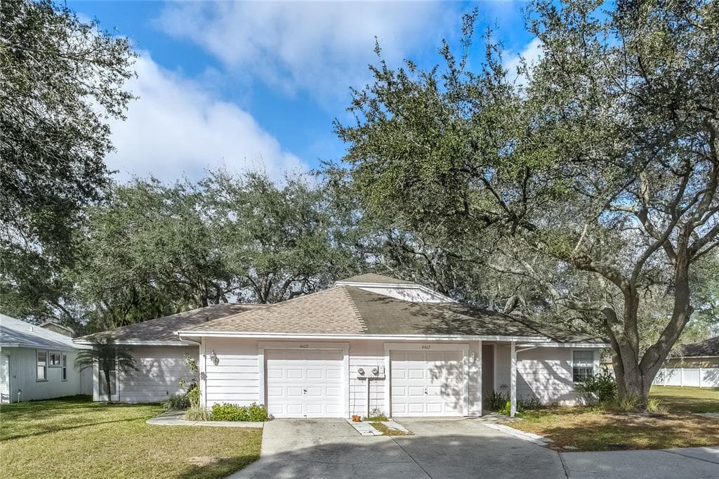 4409 PINE MEADOW COURT TAMPA, FL 33624