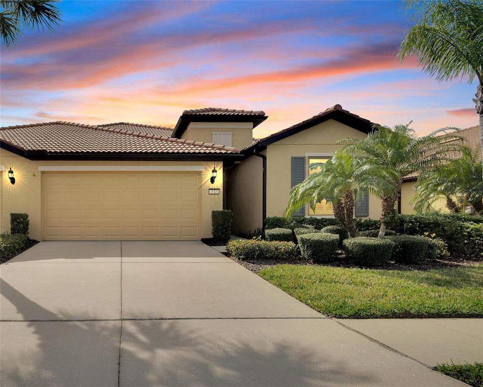 332 MYSTIC FALLS DRIVE APOLLO BEACH, FL 33572