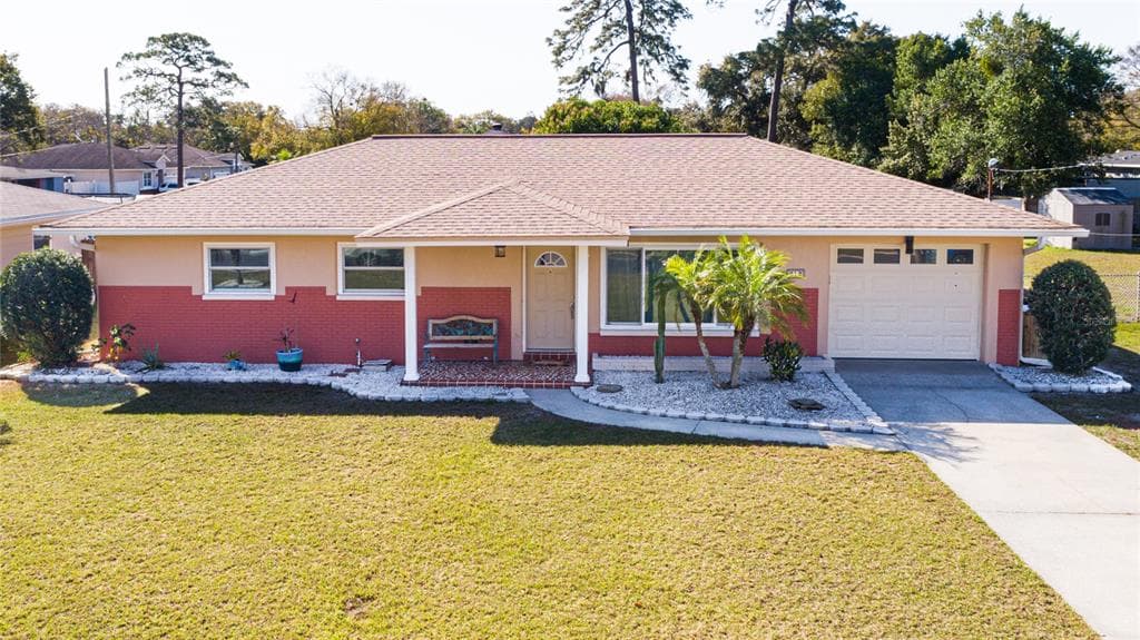 812 W 124TH AVENUE TAMPA, FL 33612