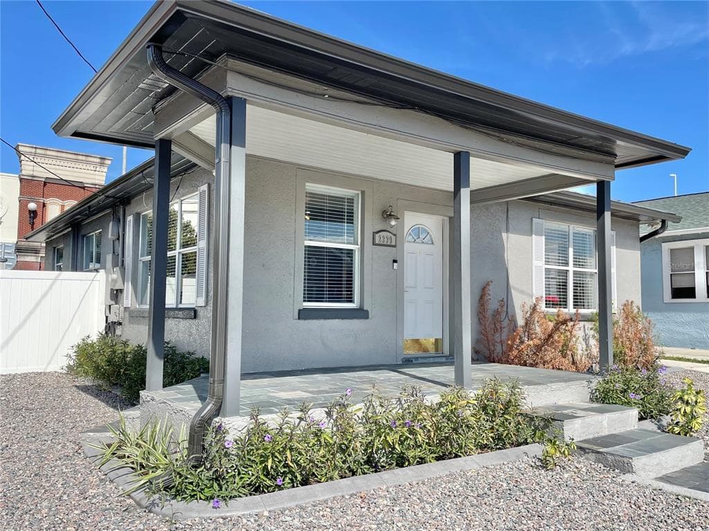 2339 W LA SALLE STREET TAMPA, FL 33607