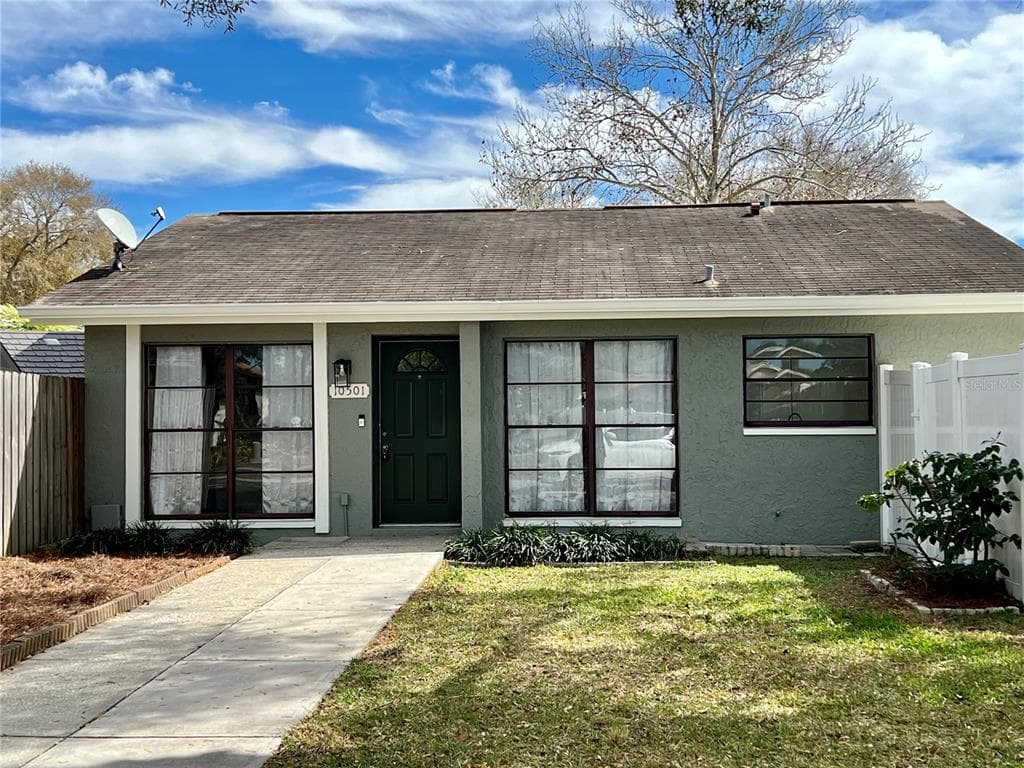 10501 BRYNWOOD LANE TAMPA, FL 33624