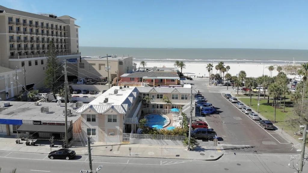 530 MANDALAY AVENUE UNIT 103 CLEARWATER, FL 33767