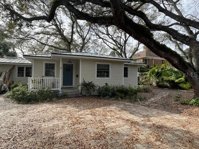 6201 BAYSHORE BOULEVARD TAMPA, FL 33611