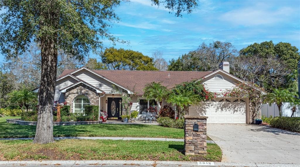 3812 HANOVER HILL DRIVE VALRICO, FL 33596