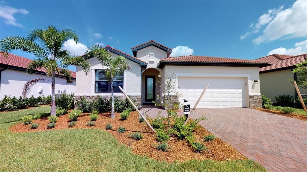 15226 SERENE SHORES LOOP LAKEWOOD RANCH, FL 34211