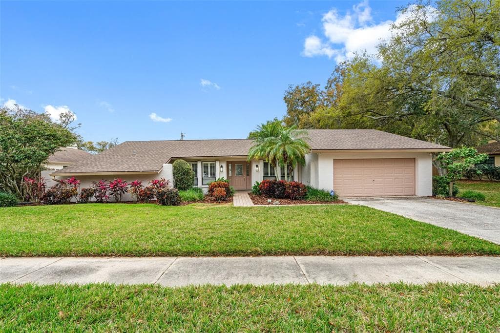 15905 DOVER CLIFFE DRIVE
