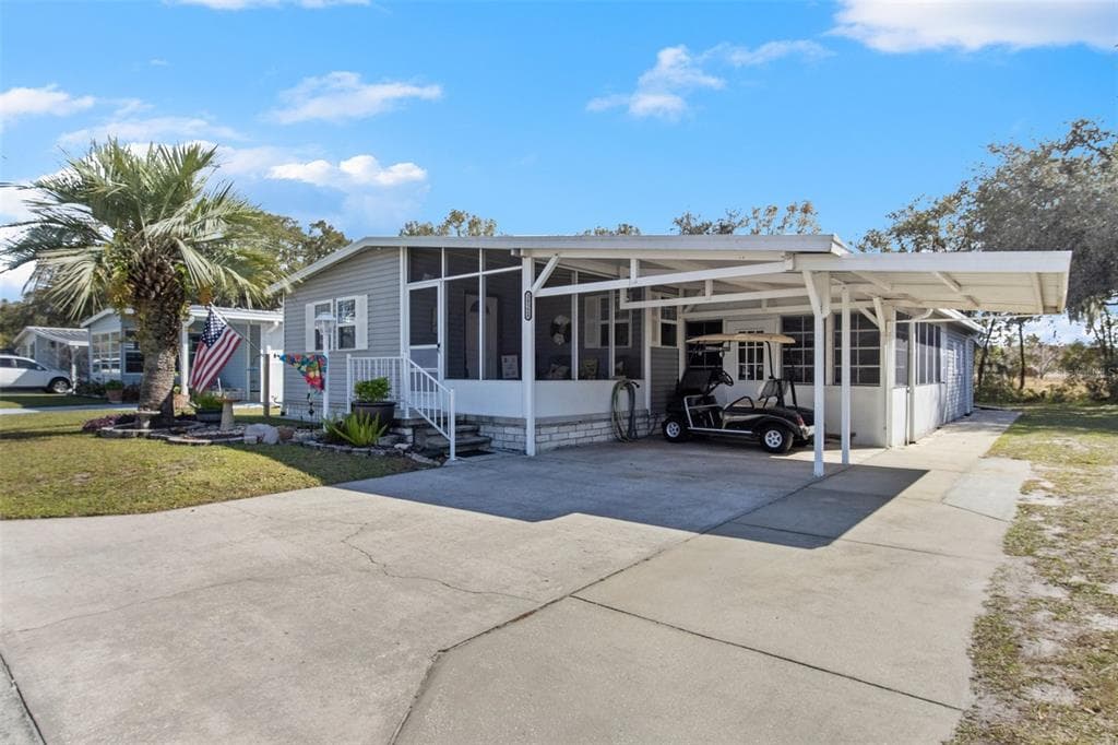 38528 MONET DRIVE ZEPHYRHILLS, FL 33540