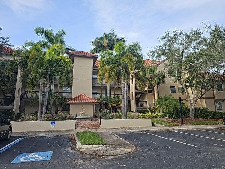 2400 FEATHER SOUND DRIVE UNIT 134 CLEARWATER, FL 33762