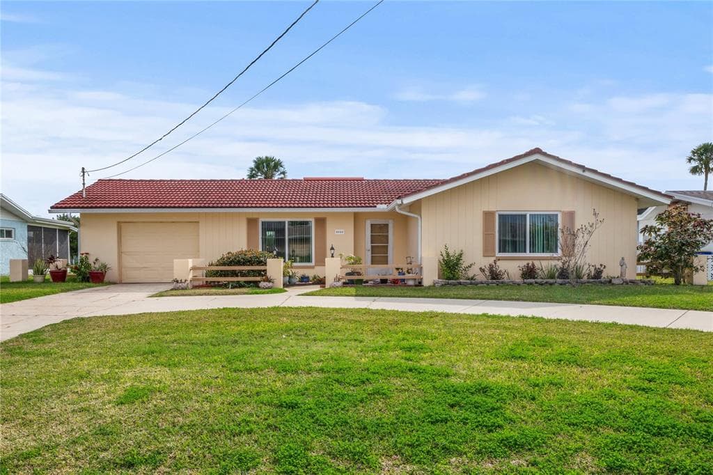 4044 HEADSAIL DRIVE NEW PORT RICHEY, FL 34652