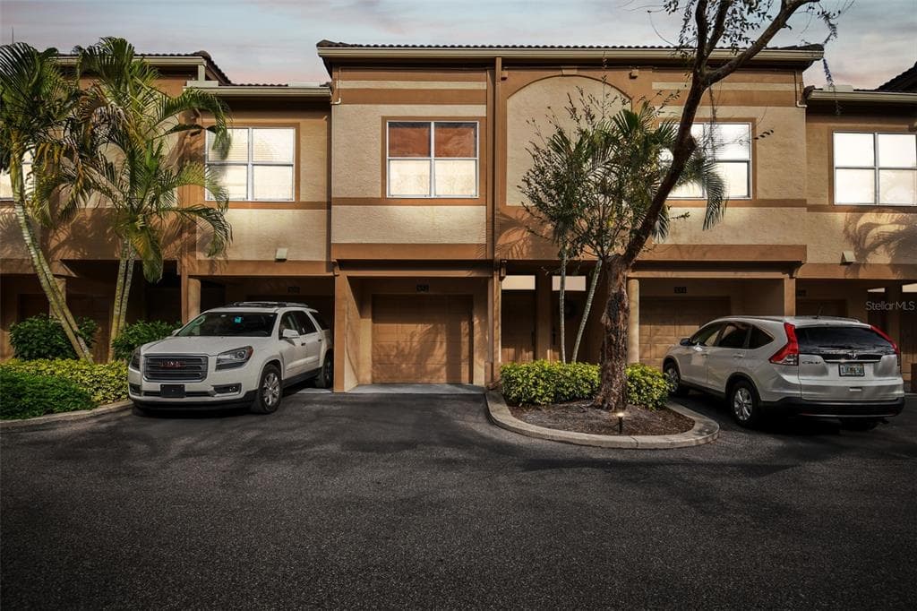 852 NORMANDY TRACE ROAD TAMPA, FL 33602