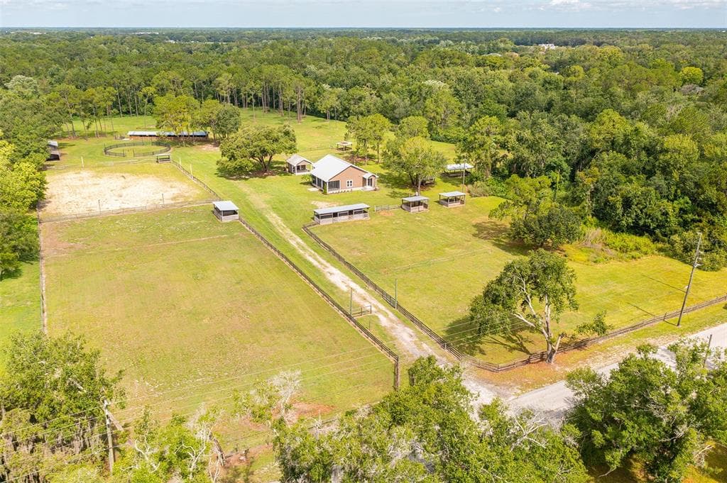 6133 BOYETTE ROAD WESLEY CHAPEL, FL 33545